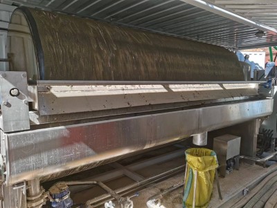 Scagaire sreabhach gearrtha dramhaíola