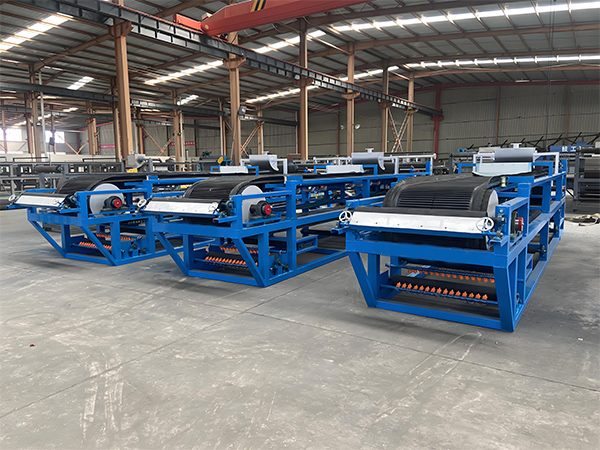 Tá tús á chur amárach le hobair.