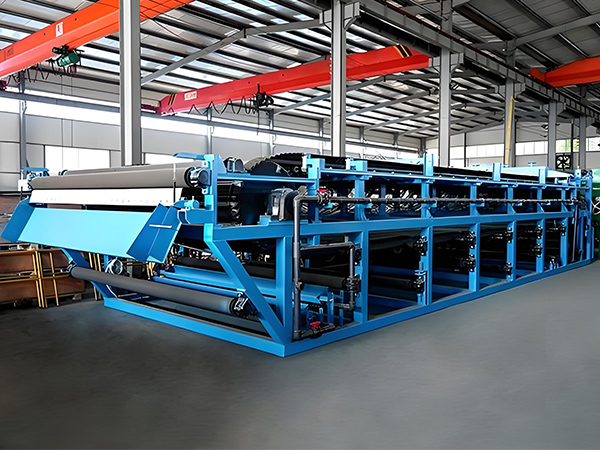 Tá tús á chur amárach